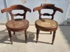 2 Petites chaises en bois