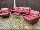 1 sofa 2 fauteuils rouge