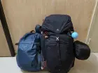 Un Backpack de 40L / sac gris uniquement 