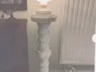 colonne marbre et son vase