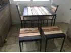 2 Tables , 4 Chaises